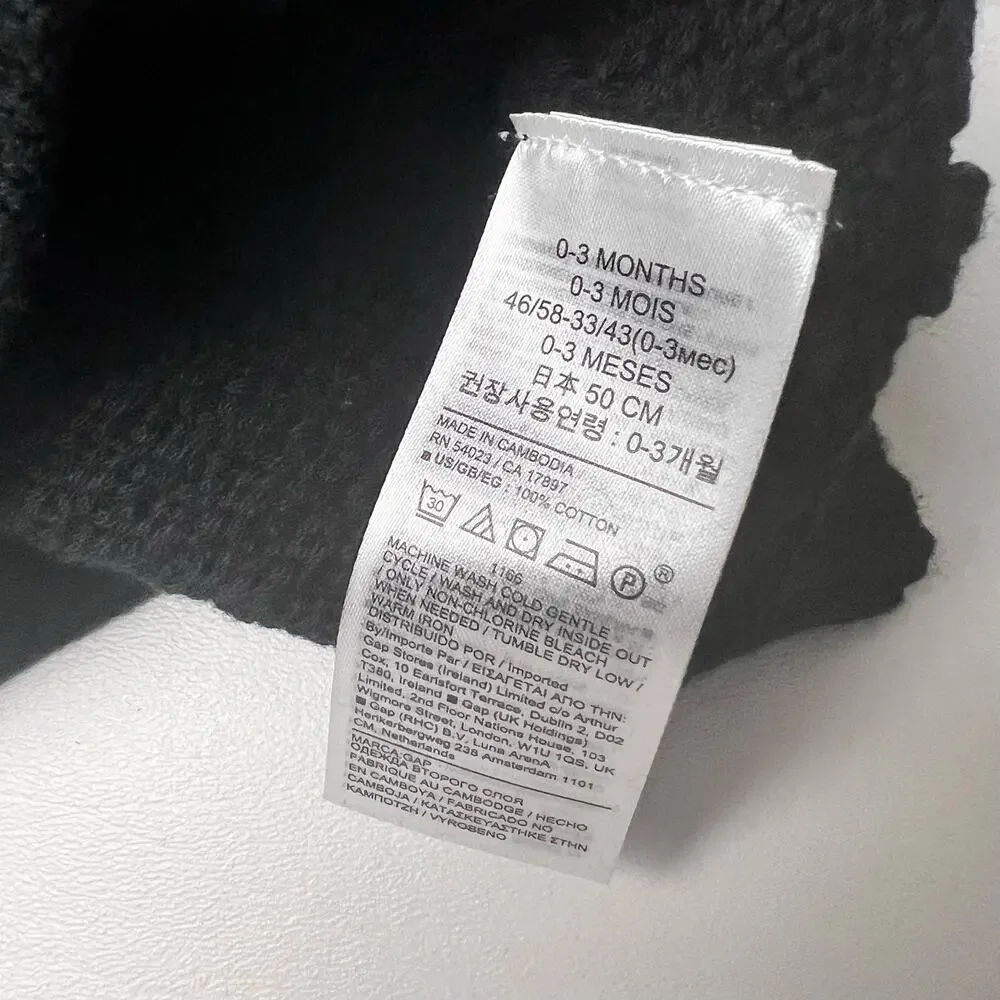Baby Gap  Black Knitted Long Sleeve Sweater Sz 0-3M